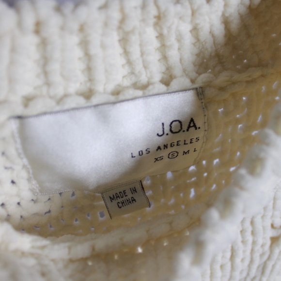 J.O.A. Ivory Cable Knit Sweater NWOT - Picture 4 of 5